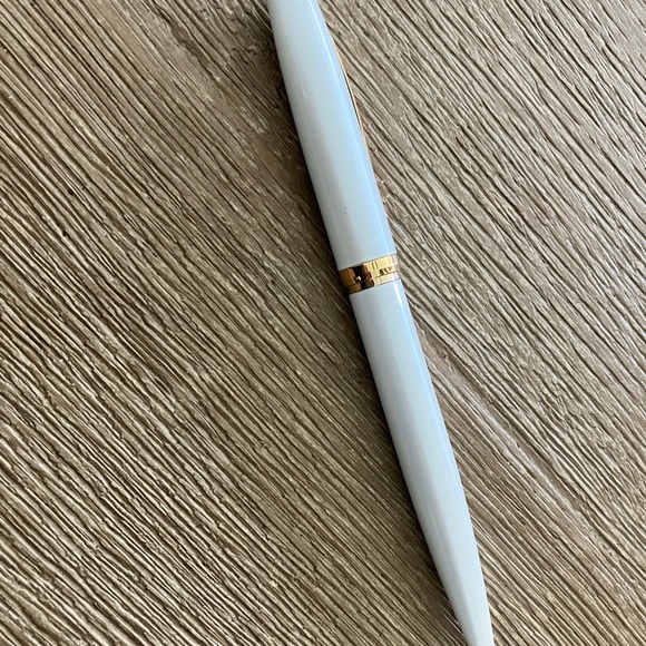 Gillio - Picture 4 of 4